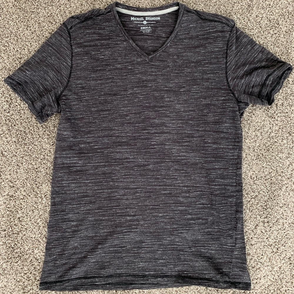 Michael Brandon | T-Shirt | V-Neck | Gray | Small